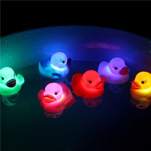 1pc Canard Jouët De Bain Pour Bébé Avec D'eau Sensor Lumineux, Petit Canard Pour Enfant Clignotant