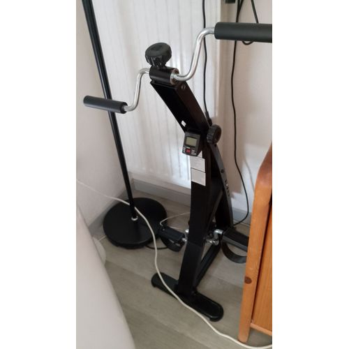 Pédalier Peu Utilisé + 1 Autre Même Modèle Avec 1e Pièce Manquante Emballé