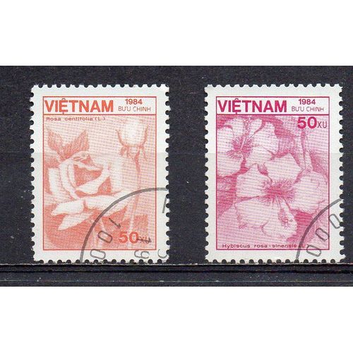 Vietnam- 2 Timbres Oblitérés - Fleurs
