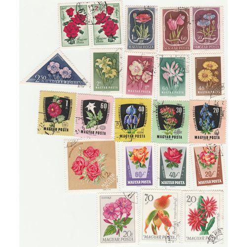 22 Timbres Oblitérés De Hongrie - Fleurs