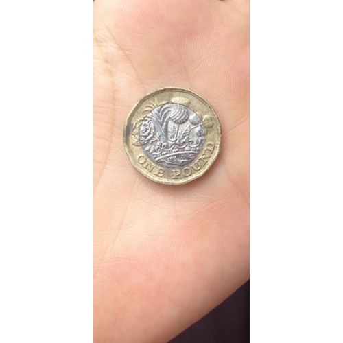 Pièces One Pound 2017 Elizabeth 2 D G Reg F D