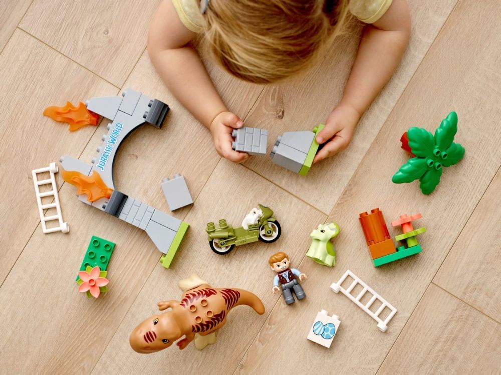 Lego Duplo - L'vasion Du T. Rex Et Du Triceratops - 10939 - 4