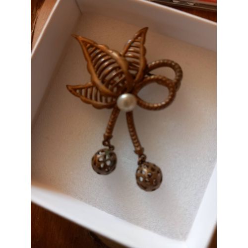 Broche Ancienne