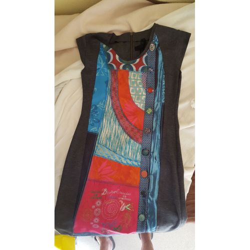 Robe Desigual