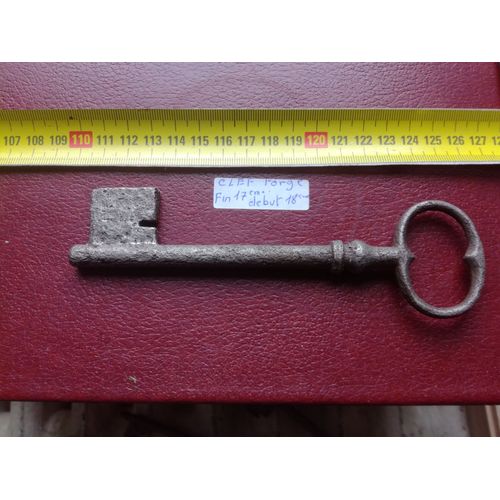 Grosse Clef En Acier Forgé Début 18éme 16,5 Cm