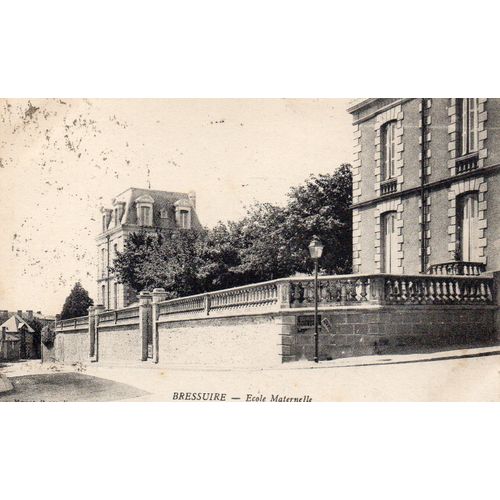 Cpa - 1923 - Ecrite Et Timbree - Avec Cachets D'affranchissement - Bressuire - 79 - Deux Sevres - Ecole Maternelle- Editions Mouet