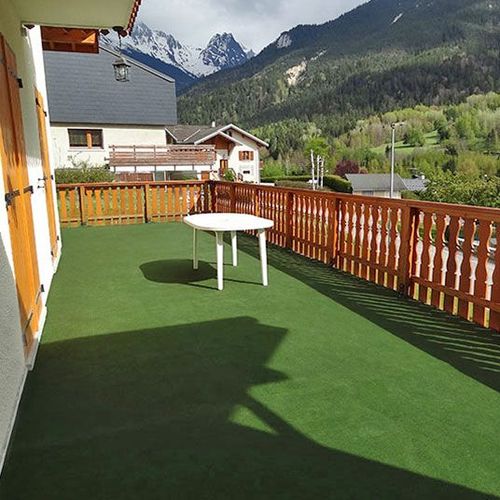Moquette Outdoor Sur Plots Decoweb.Com - 2m X 10ml