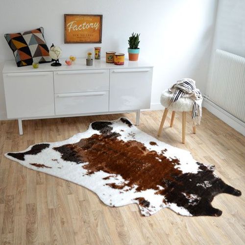 Tapis Peau De Bête - Imitation Vache - Design Decoweb.Com - 150 X 210 Cm