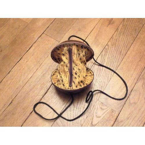 Sac à Main Rond en Noix de Coco Marron Zippé avec Poche et Bandoulière- Neuf