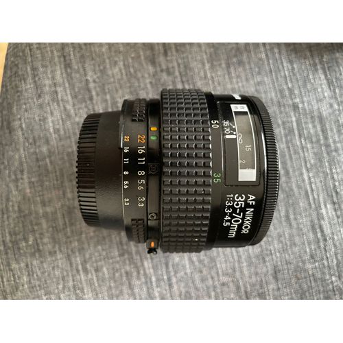 Vend nikon 35/70 f3,3-4,5