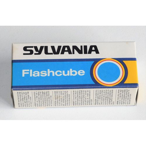 16 boites de Flashcube FC4 SYLVANIA dans le carton d'origine