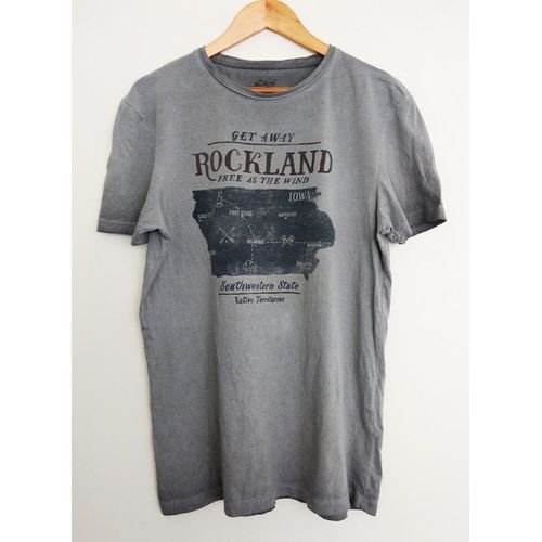 T Shirt Gris. Carte Iowa. Get Away Rockland Free As The Wind Southwestern State Native Territories. Celio. Coton. Taille L