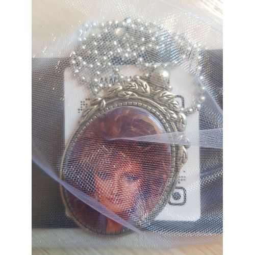 Camée Mega Grawww Bonnie Tyler