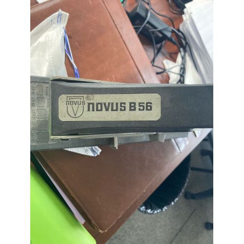 Agrafeuse Grande Capacité Schneider Novus B56