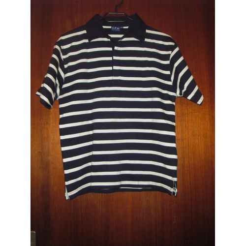 Polo Garçon Manches Courtes Cfk ( Country For Kids ),Taille 14 Ans ( 164 ), Coloris Rayé Bleu/Blanc, Fermeture 3 Boutons, Col V, Ouvert Sur Les Côtés Sur Le Bas, 100% Coton, Longueur 59 Cm.