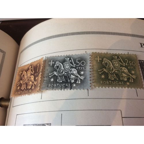 Lot De 3 Timbres Du Portugal, Années 1960