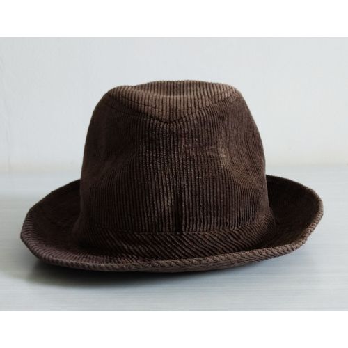 Chapeau En Velours Marron. Coton. M / 57 Cm