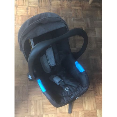 Poucette  Bébé 