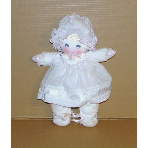 Poupée Chiffon Les Minis Mundia Peluche Doudou Fille Mundia En Dentelle 33 Cm