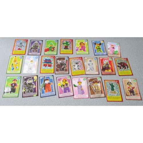 Vingt Trois Cartes Auchan 2018 Crée Ton Monde Lego Pour Compléter Un Jeu Existant Ou Se Créer Son Propre Jeu De Cartes - Cartes 5.5x8cm Toutes Différentes - Barres De Lego Au Dos