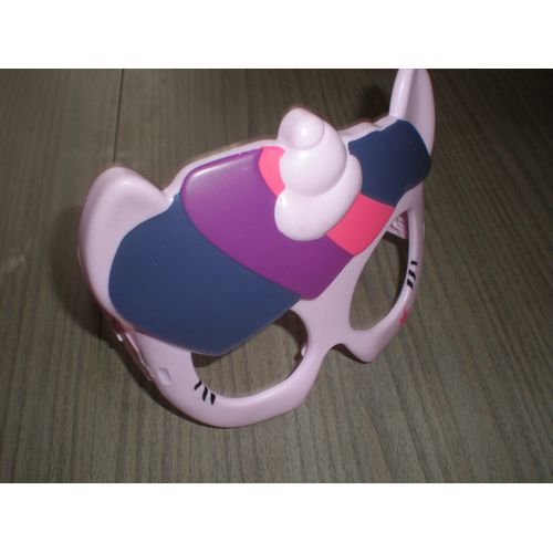 Lunette Chat