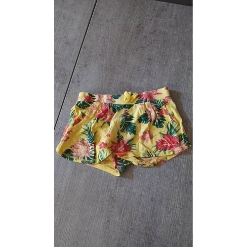 Short Fille