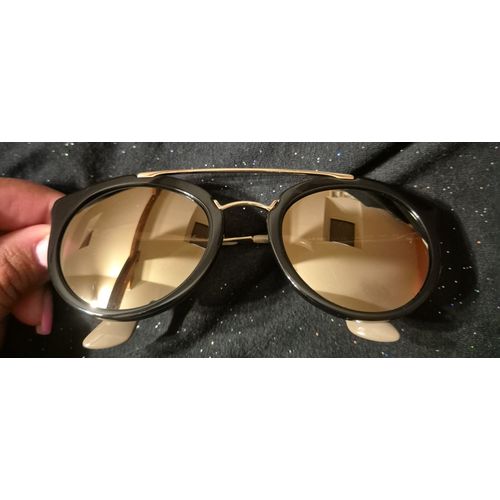 Lunettes Prada