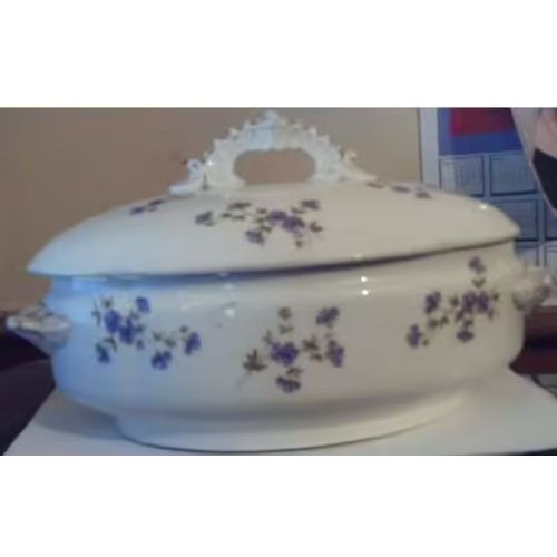 Ancien - Soupière Ovale - " Porcelaine De Limoges " - A Petites Fleurs Bleues