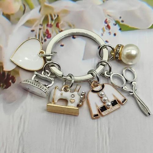 Porte-clés de machine à coudre en émail pour femmes,vêtements de tailleur,ciseaux,fer,cadeau de bricolage,bijoux faits à la main,mode - Type silver #C