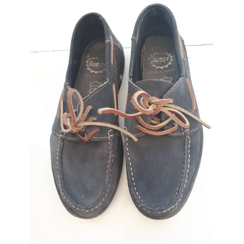 Chaussures Bateau Homme En Cuir Bleu Marine. A Lacets, Pointure 41. En Très Bon État. Marque Buggy