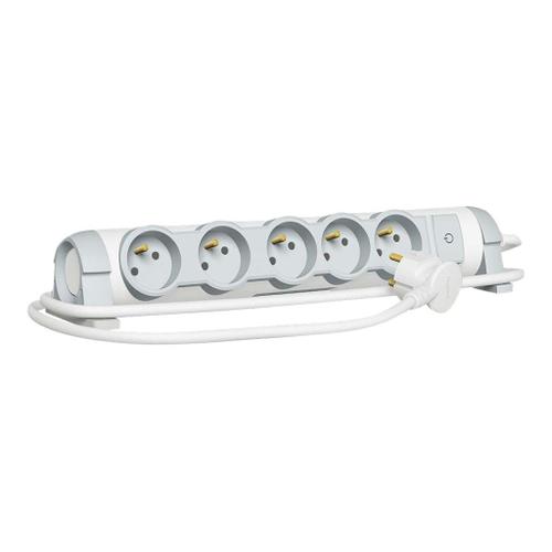 C2G Multi-Outlet Extension for Comfort - Coupe-circuit - CA 230 V - 3500 Watt - entrée : alimentation - connecteurs de sortie : 5 (3 pôles (France/Belgique)) - 1.5 m cordon - blanc