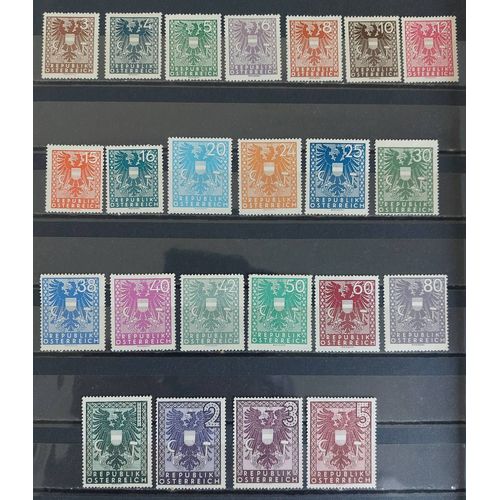 Timbres Autriche Armoiries 1945 Série Complète Neufs