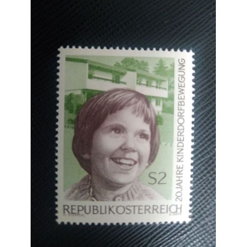 Timbre Autriche Y T 1134 Village D'enfants 20 Ans En Autriche 1969 ( 070708 )