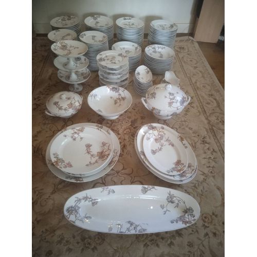 Service De Table En Porcelaine De Limoges Signé Jpl (Jean Pouyat) Motif Floral