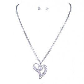 Parure Argentée Coeur Strass Et Perle Femme