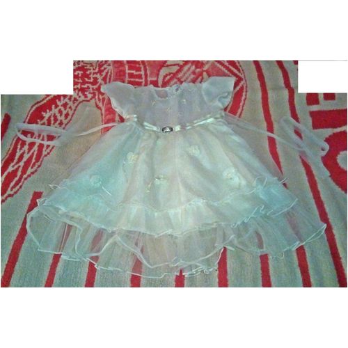 Magnifique Robe Bapteme Ou Ceremonie 24 Mois S4h À Volants Et Roses Blanches ..