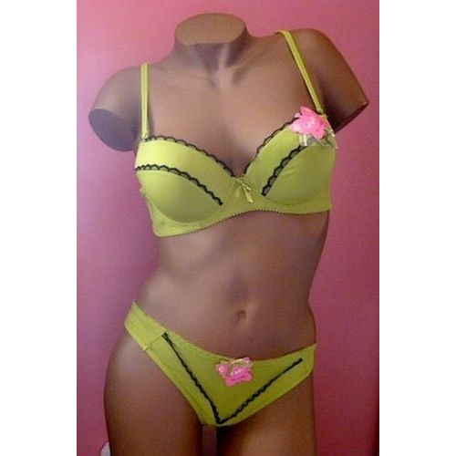 Ensemble Lingerie Avec String Bonnet C