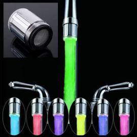 Accessoire pour robinets YONIS Embout Robinet Lumineux LED Changement  Couleur Progressif Cuisine Multicolore