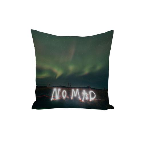 Housse De Coussin Lightpainting Nomad Photo Pose Longue Dans Un Champs Aurore Boréales Voie Lactée 40x40cm