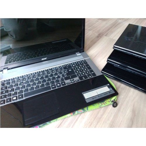 Acer Aspire V3 771g - 17.3" Intel Core i7 - Ram 16 Go - SSD 128 Go + HDD 750 Go