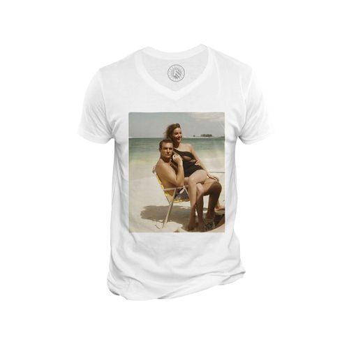 T-Shirt Homme Col V Sean Connery Claudine Auger James Bond 007 Photo Vintage