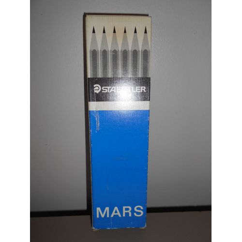 Boite De 12 Crayons À Colorier De Couleur Mine Jaune 104 - 10 Lumochrom