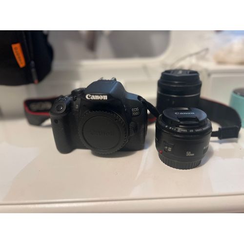 Canon EOS 700D 18.0 Mpix + Objectif EFS 18-55mm + Objectif 50mm - Noir