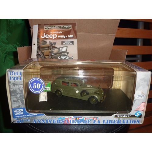 [262] Miniature 1,43ème : Packard Sedan - Couleur Vert Armée - Marque : Solido-Solido