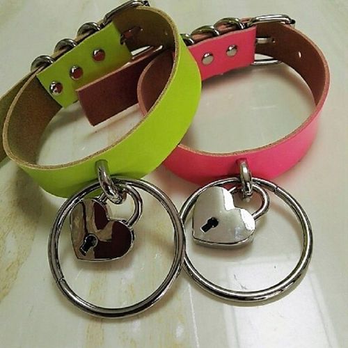 Collier Ras Du Cou En Cuir Fait À La Main, Style Harajuku, Punk Rock, Gothique, Rond, Verrouillage En Forme De C¿Ur, Couleur Dorée, Couple