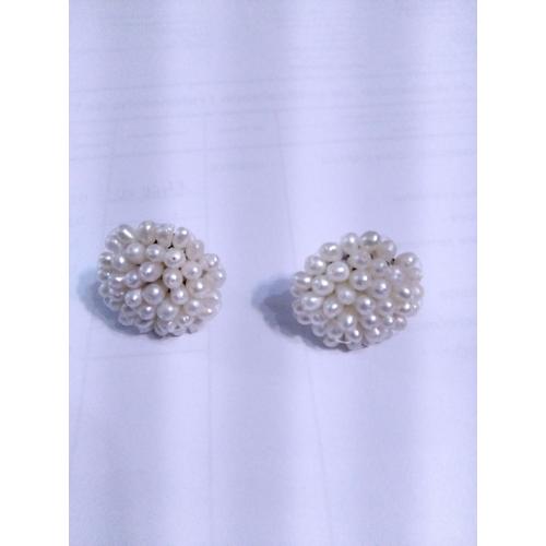 Boucle D?Oreilles En Veritable Perles D?Eau Douce Modele 5002