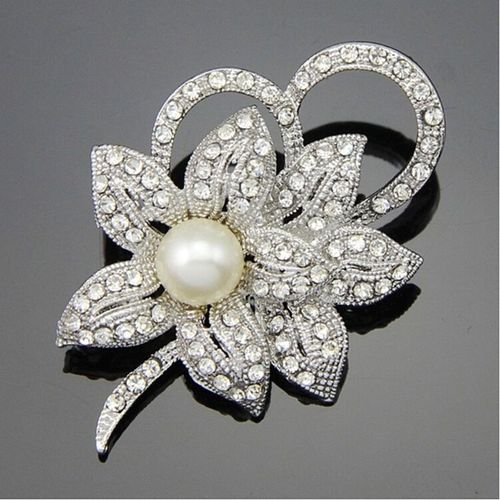 1 Pièces Femmes Dame Mode Charmant Flocon De Neige Imitation Perles Strass Cristal Fête De Mariage Broche Broche