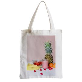 Grand Sac Shopping Plage Etudiant Nature Morte Fruitée Smoothie Paille Bananes Fraises Framboises Ananas Clémentines Oranges Fruits Frais Miam Vue Face