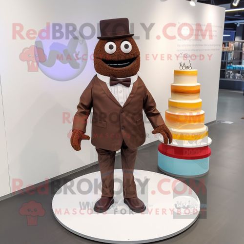 Personnage De Costume De Mascotte Redbrokoly De Gâteau De Mariage Marron Habillé D'un Costume Et De Lacets De Chaussures