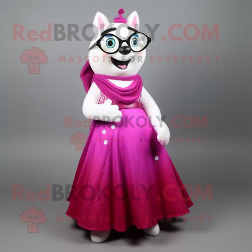 Personnage De Costume De Mascotte Redbrokoly D'hermine Magenta Habillé D'une Robe De Bal Et De Lunettes